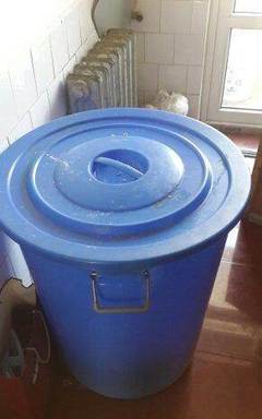 哈爾濱道外區(qū)先鋒路搬家轉讓 實用二手日用品與大桶優(yōu)惠處理